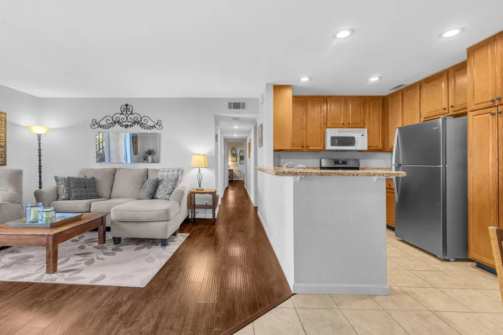 31200 Landau Boulevard 2707, Cathedral City, California 92234 home-pic-2