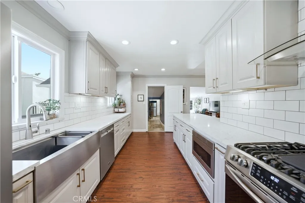 420 Montana Street, Monrovia, California 91016 home-pic-13