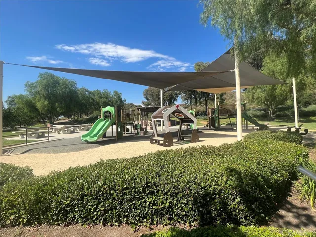 Starlight Ridge Park also features baseball fields, a playground, and a splash pad.