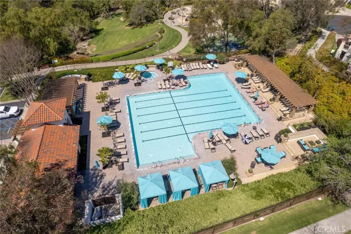 Experience a year-round heated, resort-style Junior Olympic pool and spa with scenic views in Oaktree Park.