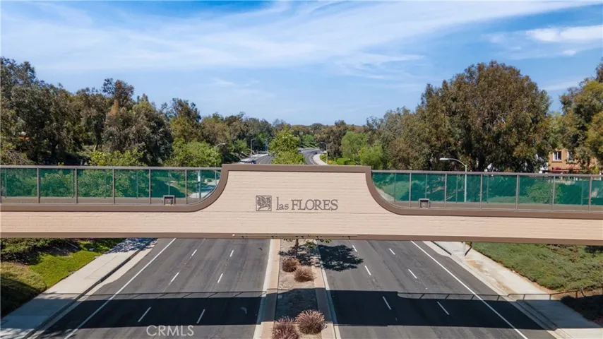 Welcome home to Las Flores