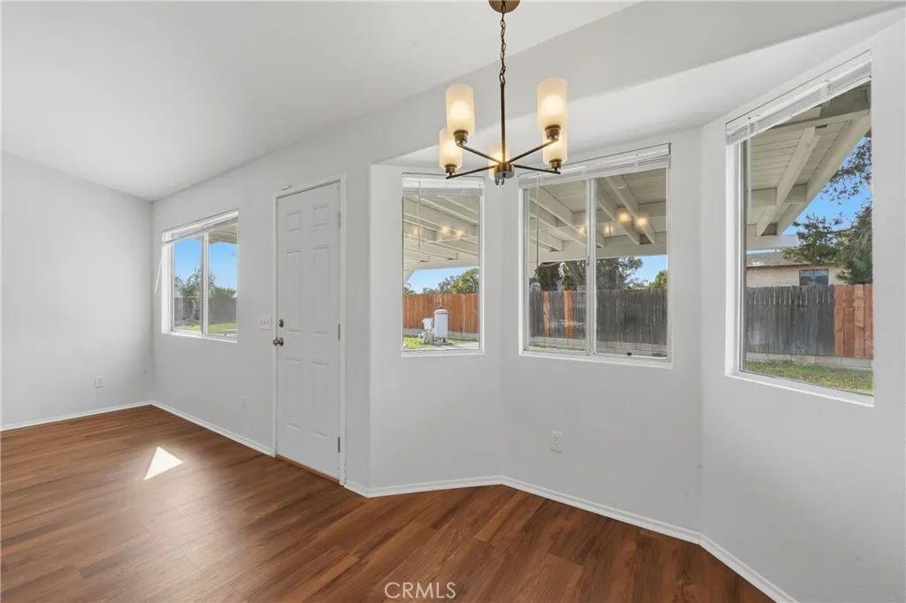 9150 Senna Court, Fontana, California 92335 home-pic-23