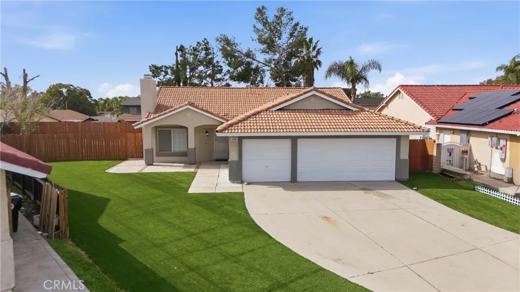 9150 Senna Court, Fontana, California 92335 home-pic-1