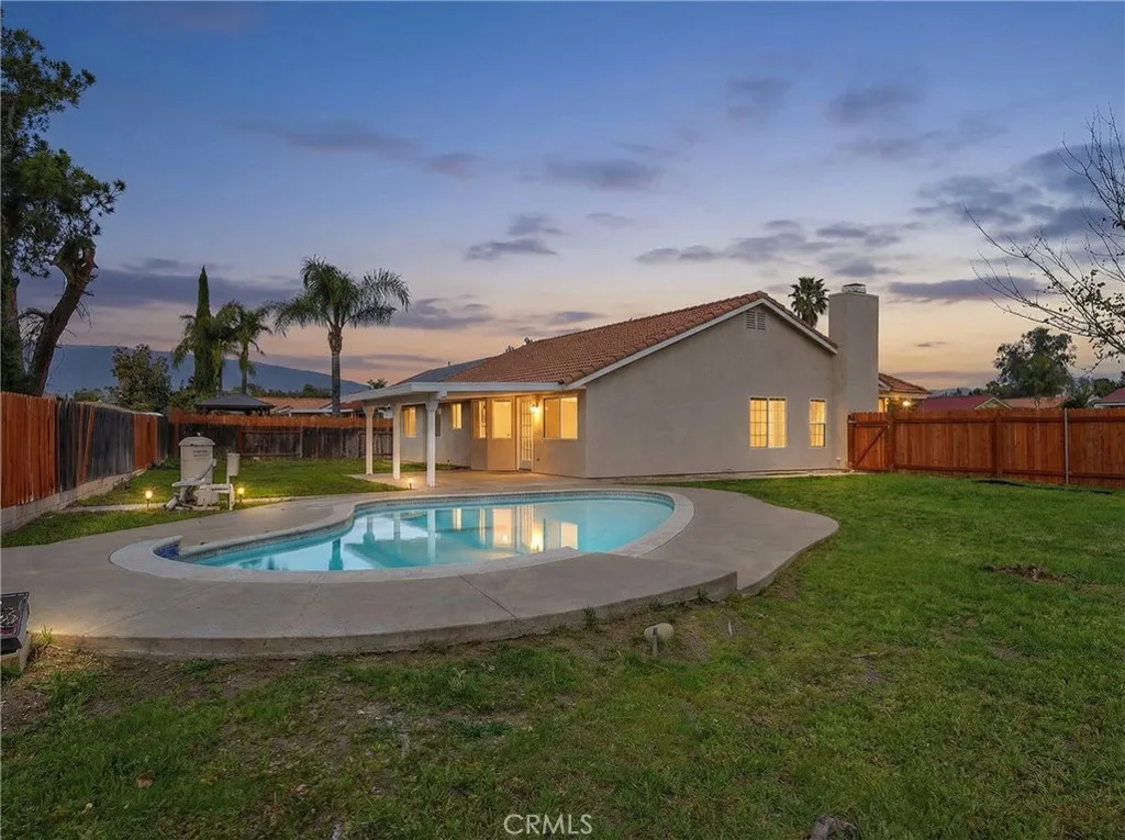 9150 Senna Court, Fontana, California 92335 home-pic-49