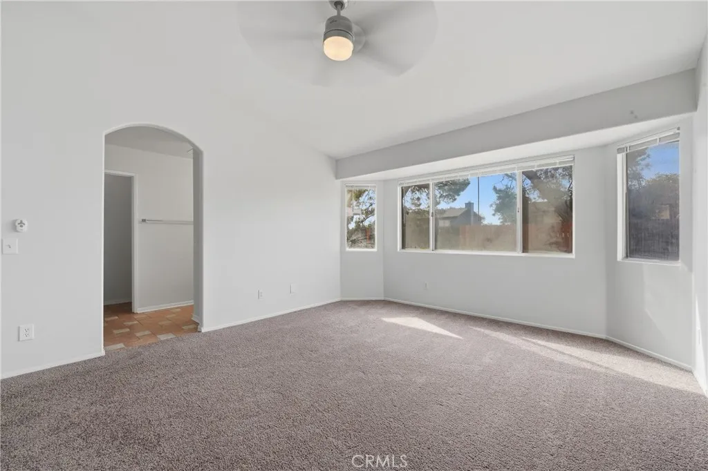 9150 Senna Court, Fontana, California 92335 home-pic-30
