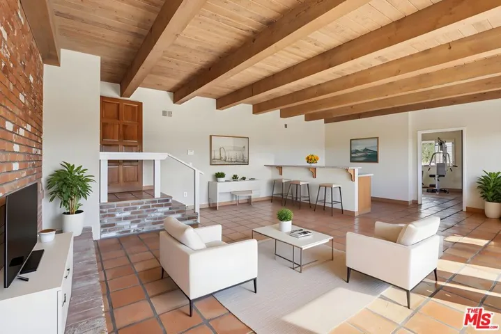 VS - Downstairs Living Space