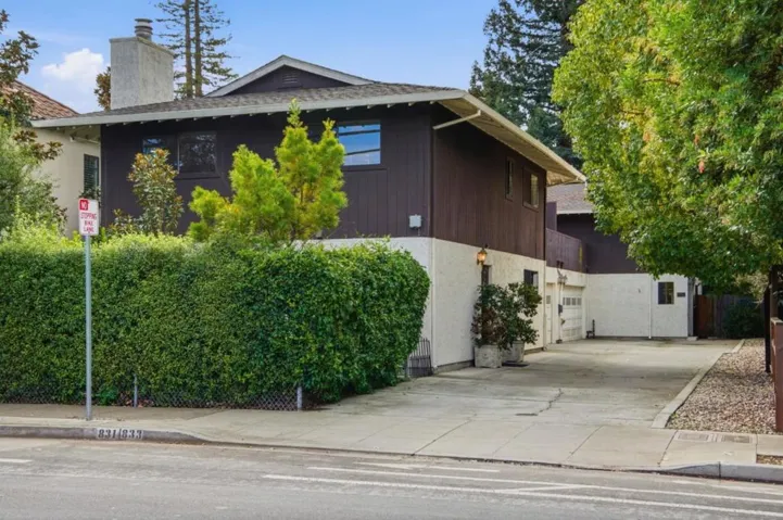 831 University Drive, Menlo Park, California 94025