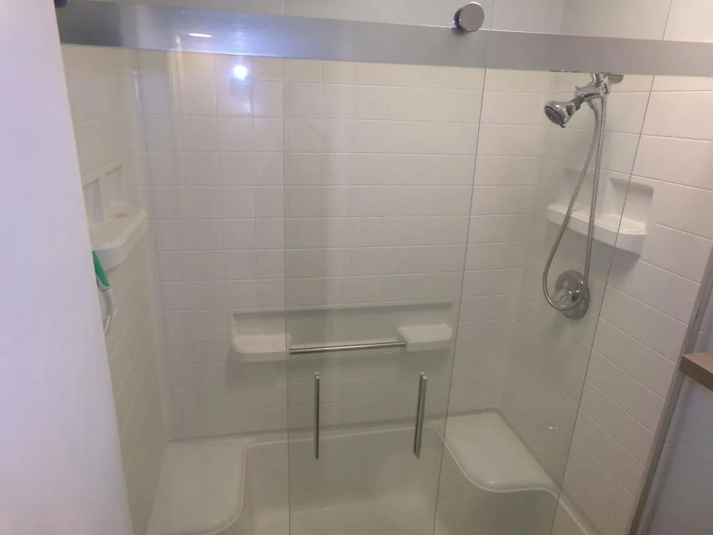 9653 Spyglass Avenue 102, Desert Hot Springs, California 92240 home-pic-4