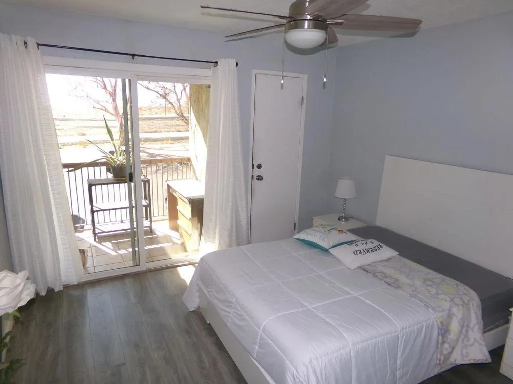 9653 Spyglass Avenue 102, Desert Hot Springs, California 92240 home-pic-2