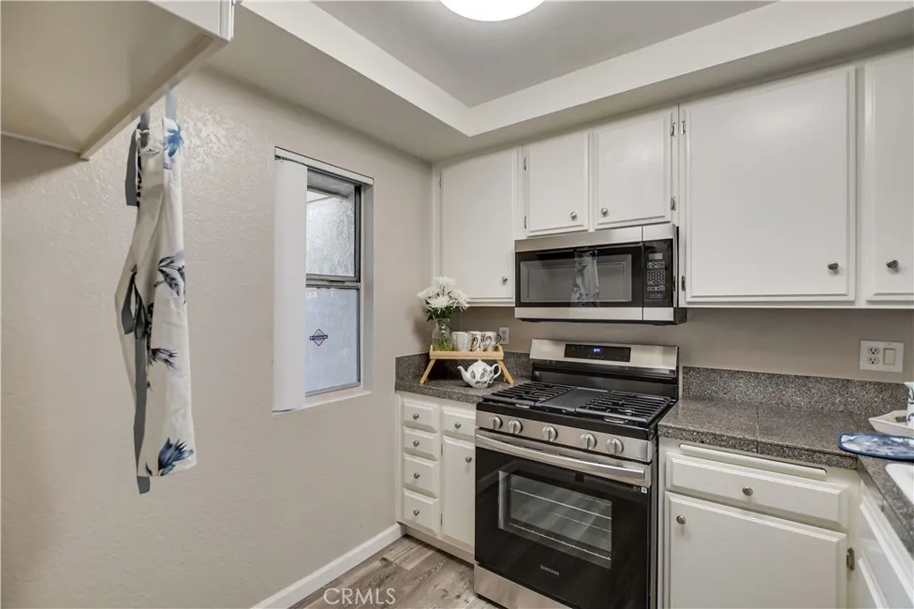 1031 S Palmetto Avenue A2, Ontario, California 91762 home-pic-9