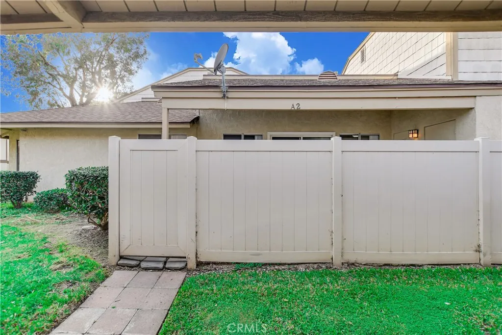 1031 S Palmetto Avenue A2, Ontario, California 91762 home-pic-28