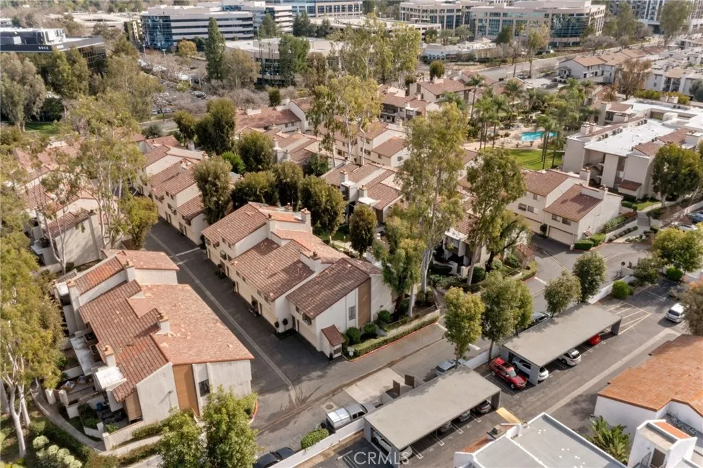 21500 Califa Street 184, Woodland Hills, California 91367 home-pic-27