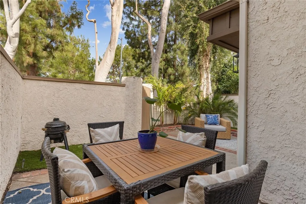 21500 Califa Street 184, Woodland Hills, California 91367 home-pic-19