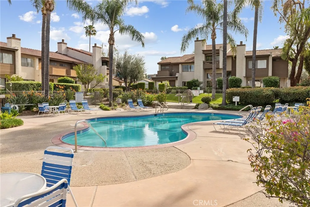 21500 Califa Street 184, Woodland Hills, California 91367 home-pic-23