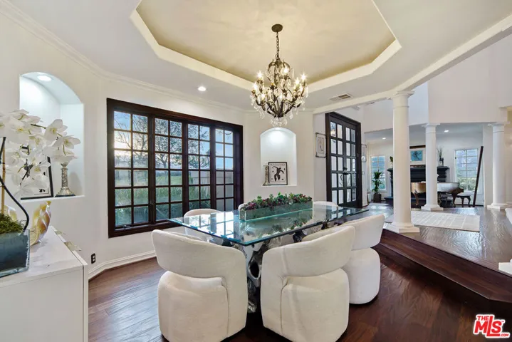 formal dining room