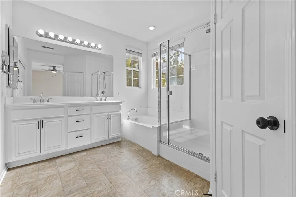 28459 Plymouth Way, Temecula, California 92591 home-pic-18