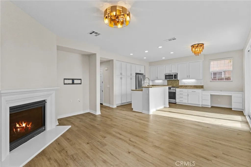28459 Plymouth Way, Temecula, California 92591 home-pic-11