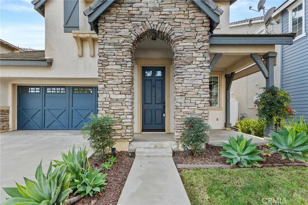 28459 Plymouth Way, Temecula, California 92591 home-pic-3