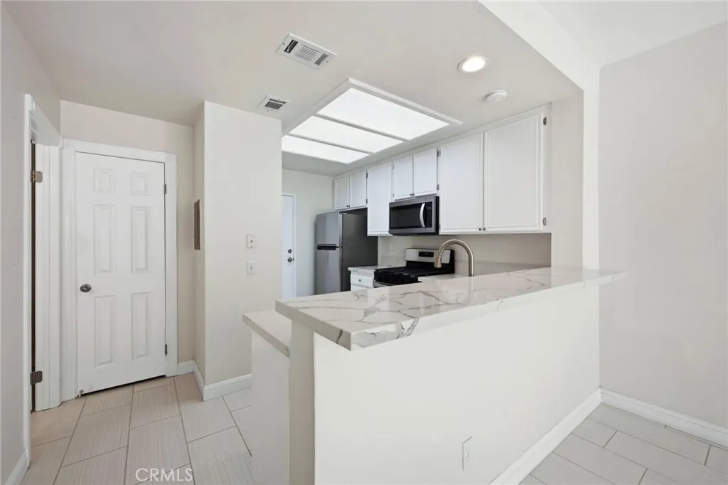 29525 Cara, Temecula, California 92591 home-pic-17
