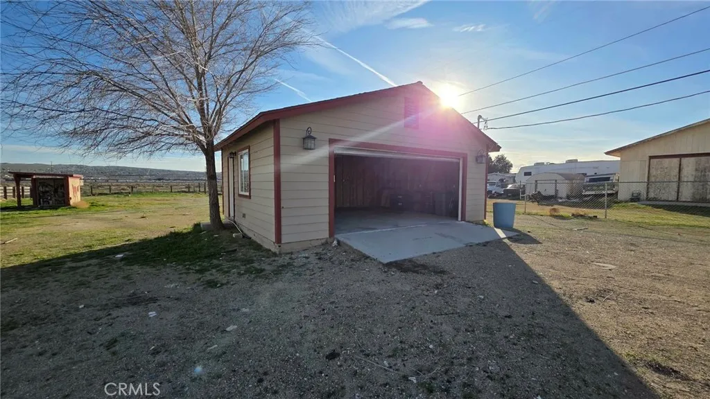 27685 Waterman, Barstow, California 92311 home-pic-5
