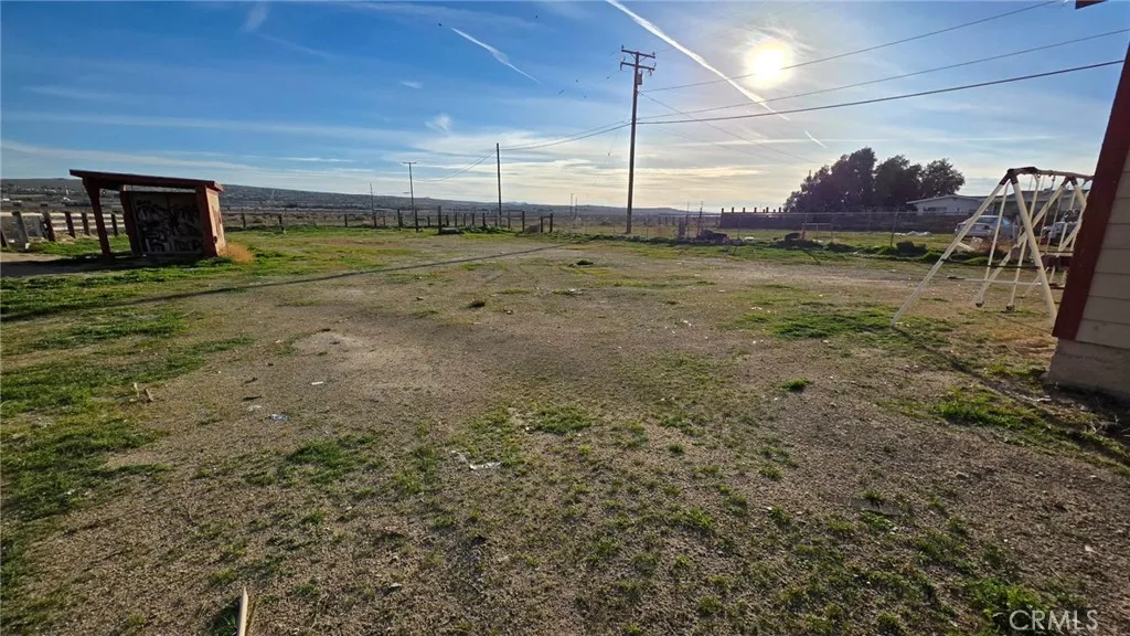 27685 Waterman, Barstow, California 92311 home-pic-4