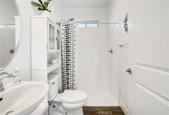 1267 Gold King Place Circle, Dinuba, California 93618
