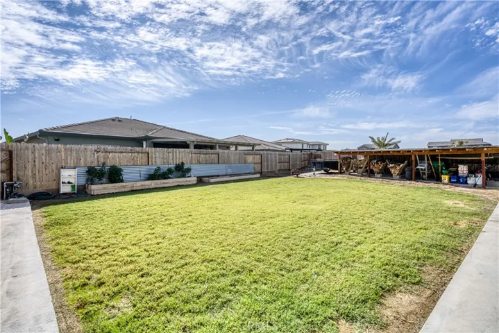 1267 Gold King Place Circle, Dinuba, California 93618