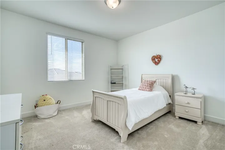 1267 Gold King Place Circle, Dinuba, California 93618