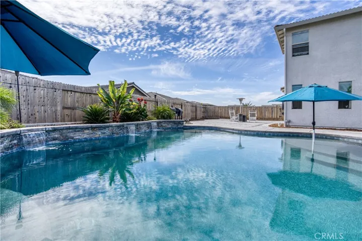 1267 Gold King Place Circle, Dinuba, California 93618