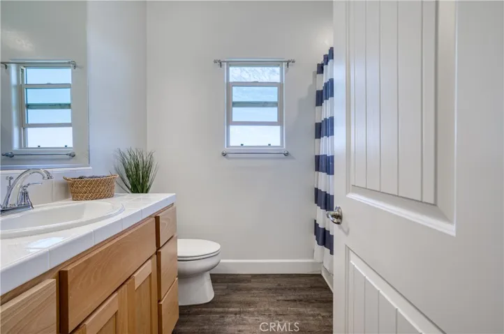 1267 Gold King Place Circle, Dinuba, California 93618