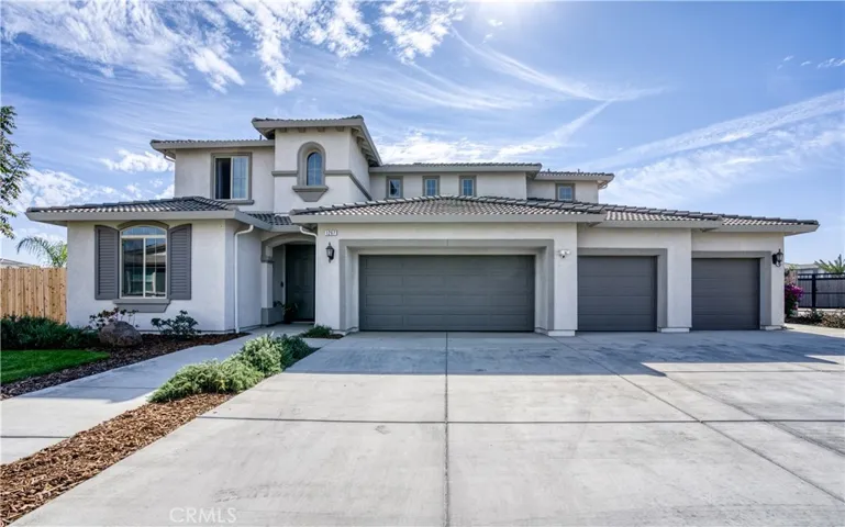 1267 Gold King Place Circle, Dinuba, California 93618
