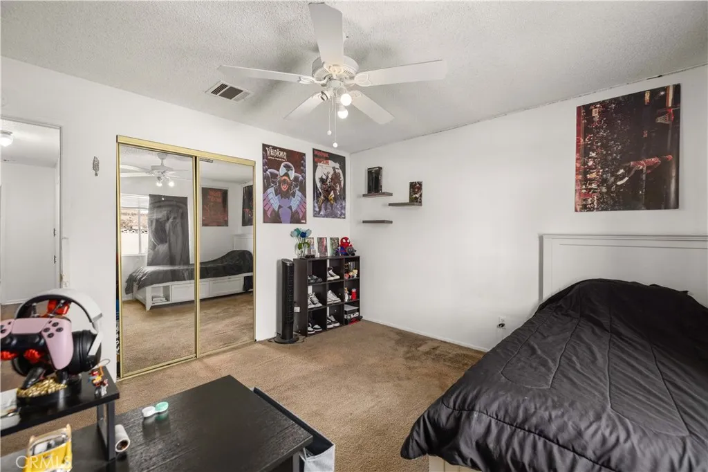 38511 Carolside, Palmdale, California 93550 home-pic-17