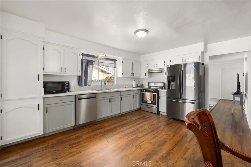 38511 Carolside, Palmdale, California 93550 home-pic-8