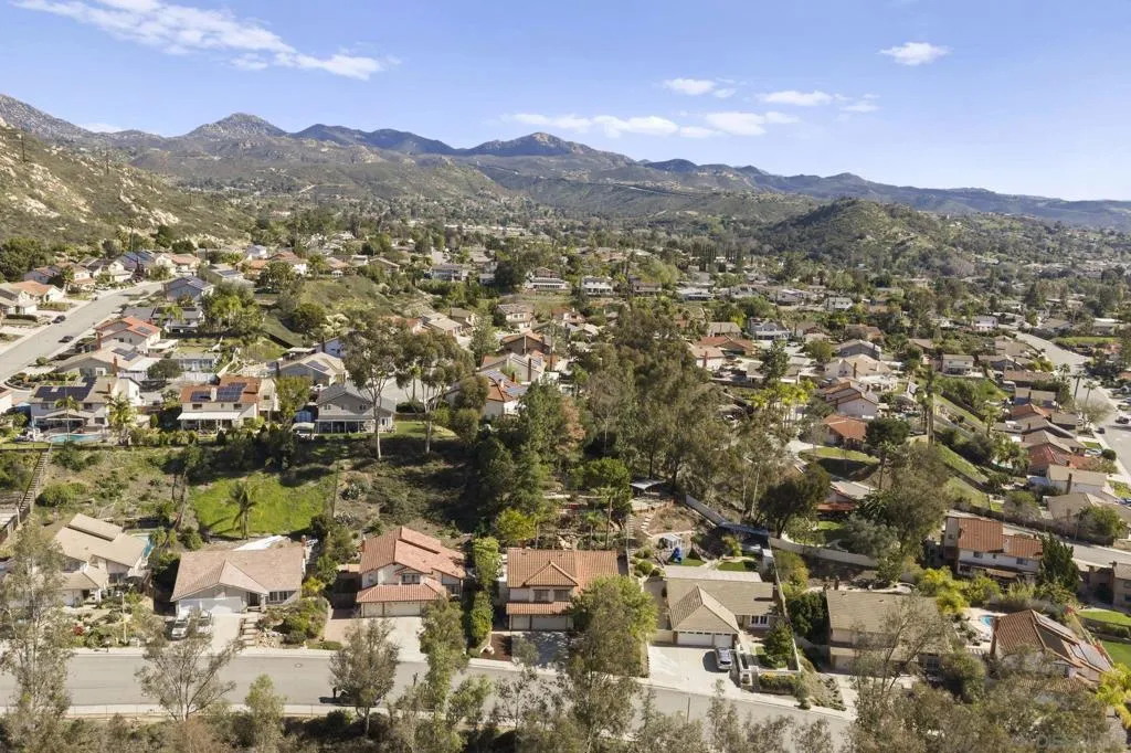 14725 Fieldview Way, Poway, California 92064 home-pic-58