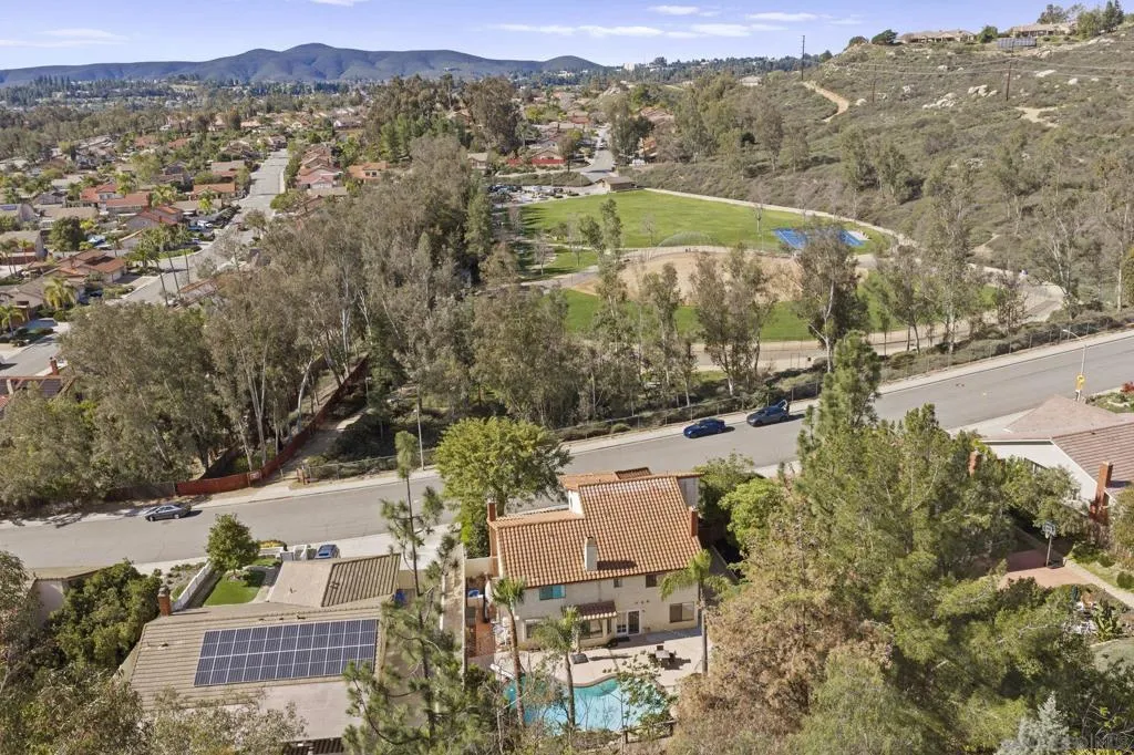 14725 Fieldview Way, Poway, California 92064 home-pic-62