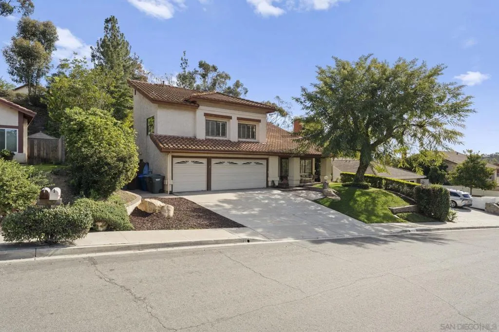 14725 Fieldview Way, Poway, California 92064 home-pic-1