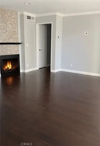 Flames were digitally added