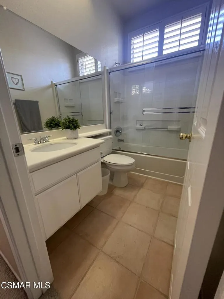 11841 Barletta Place, Moorpark, California 93021 home-pic-12