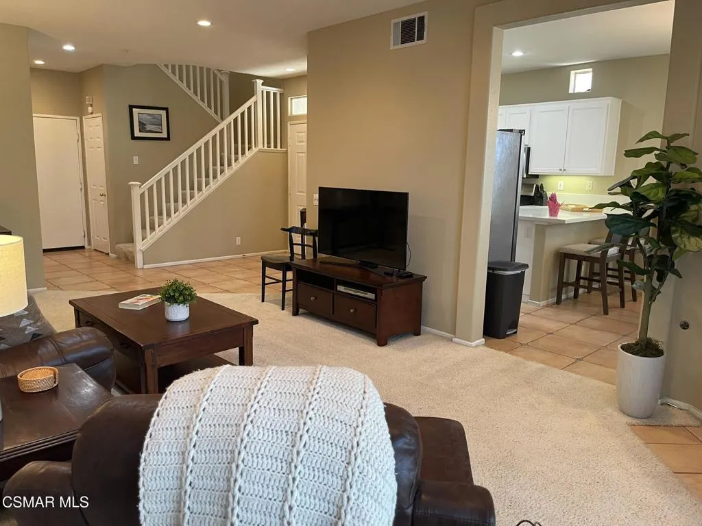 11841 Barletta Place, Moorpark, California 93021 home-pic-5