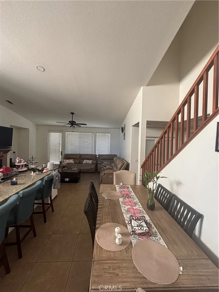 1064 Queen Annes Lane, Beaumont, California 92223 home-pic-14
