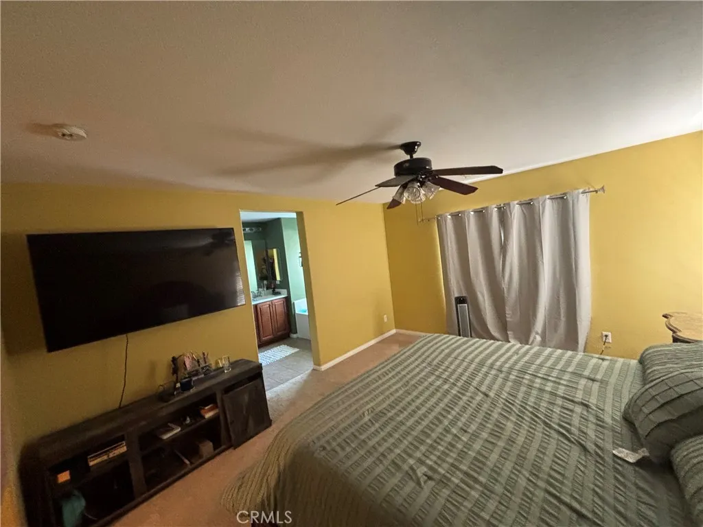 1064 Queen Annes Lane, Beaumont, California 92223 home-pic-43