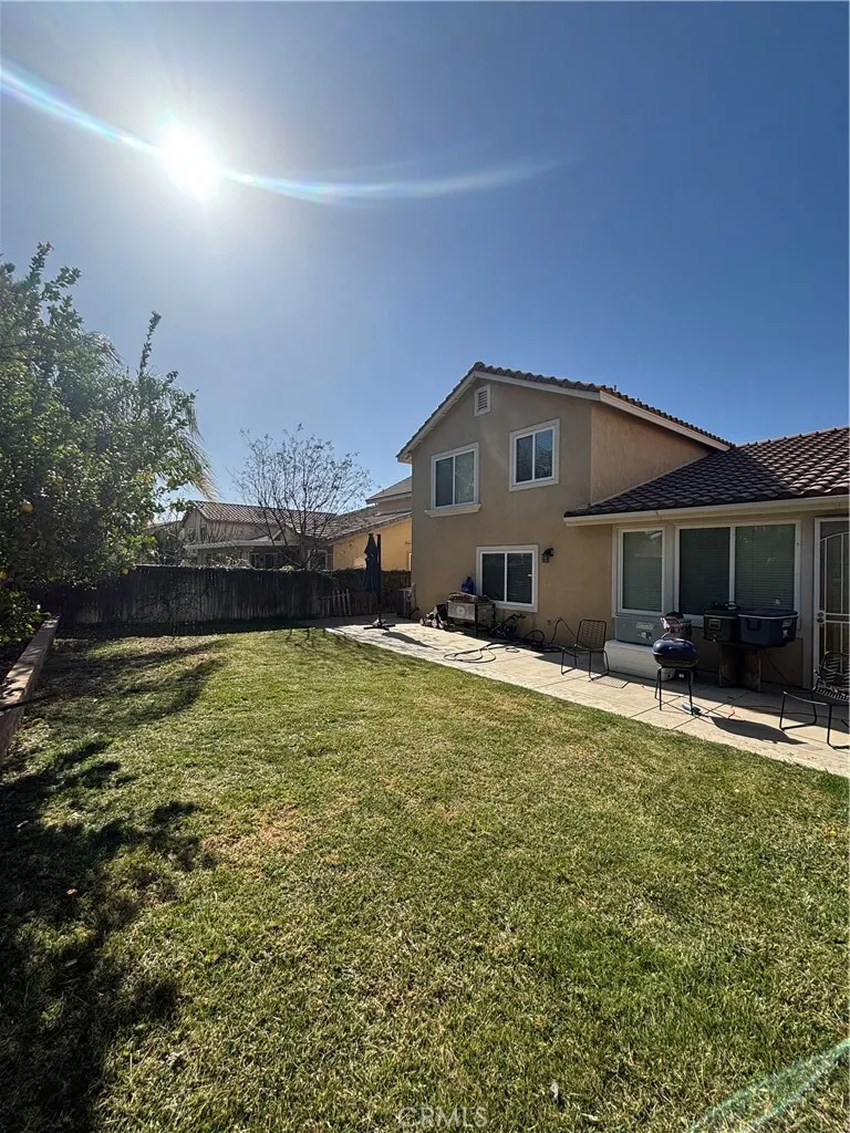 1064 Queen Annes Lane, Beaumont, California 92223 home-pic-54