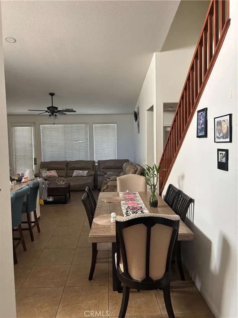 1064 Queen Annes Lane, Beaumont, California 92223 home-pic-6
