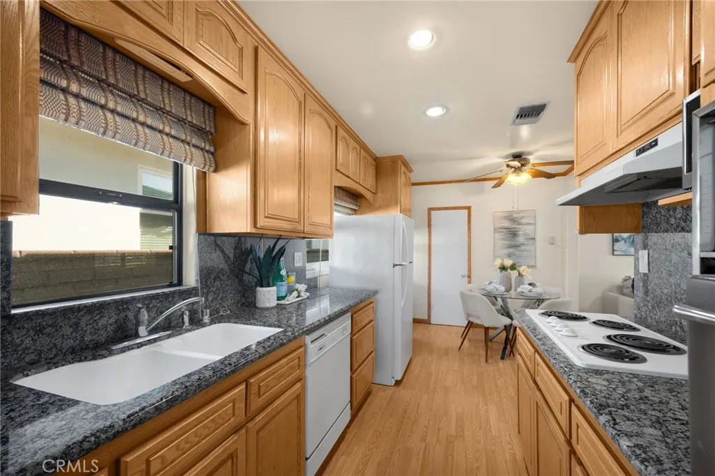 5433 Mesagrove, Whittier, California 90601 home-pic-11