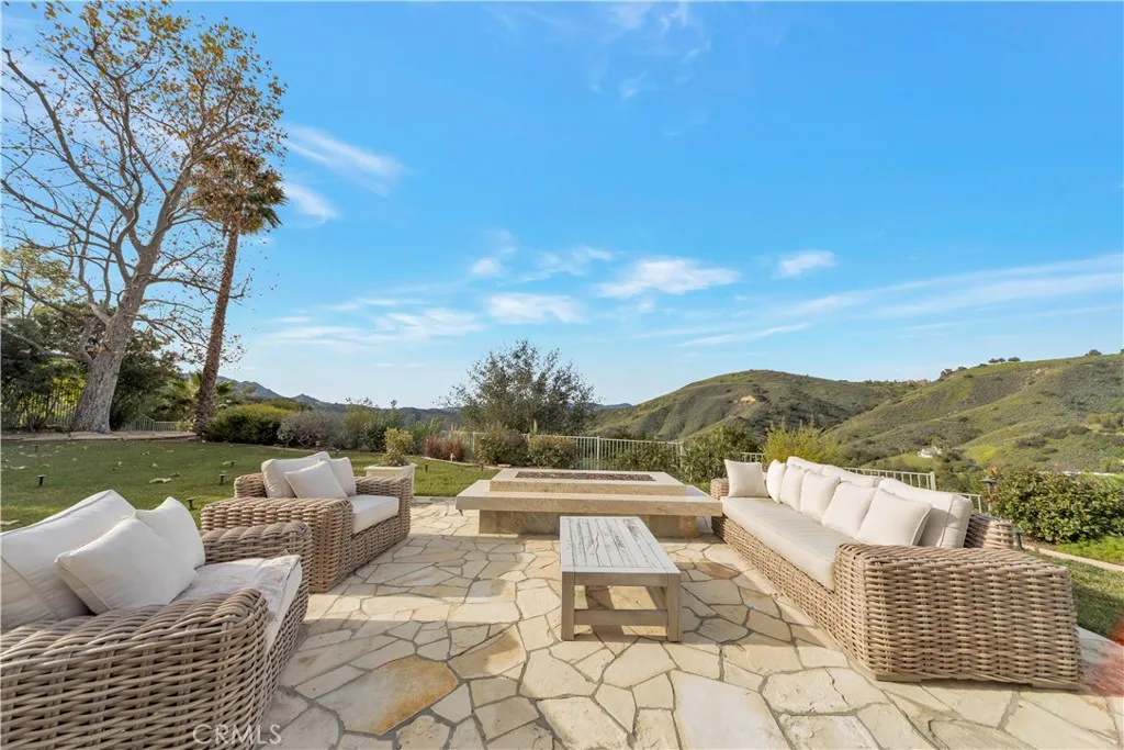 3339 Paseo Del Sol, Calabasas, California 91302 home-pic-35