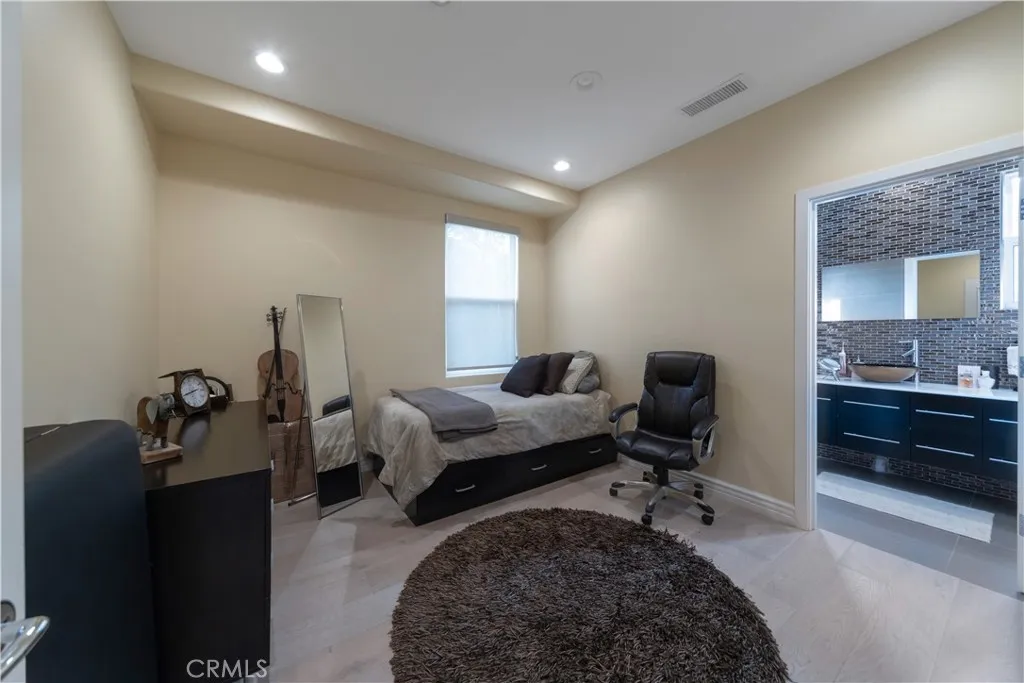 3339 Paseo Del Sol, Calabasas, California 91302 home-pic-14