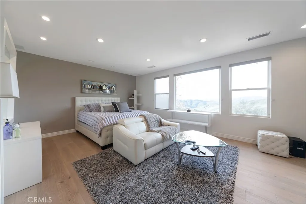 3339 Paseo Del Sol, Calabasas, California 91302 home-pic-11