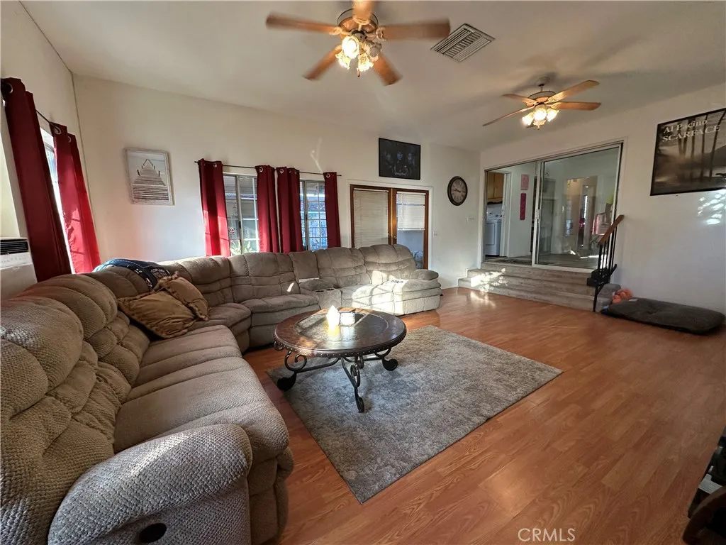 12644 Oaks Avenue, Chino, California 91710 home-pic-16