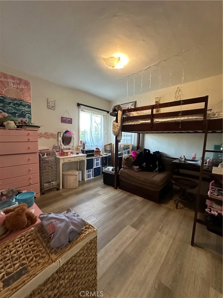 12644 Oaks Avenue, Chino, California 91710 home-pic-18