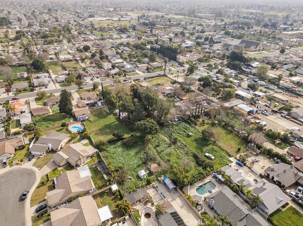 12644 Oaks Avenue, Chino, California 91710 home-pic-38